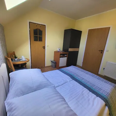 ホームステイ Ewa Wczasy